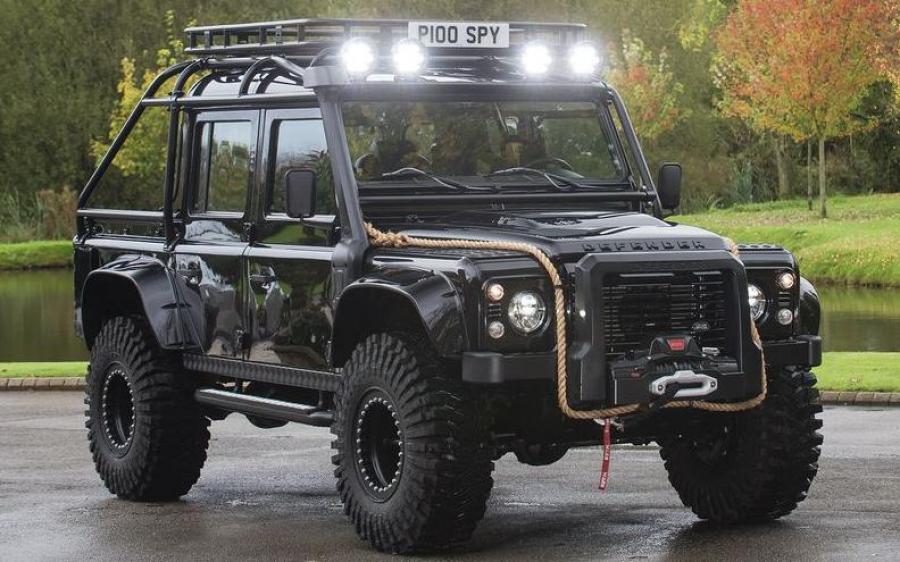 Land Rover Defender 110 SVX Spectre 4x4 Utility 2011 года 